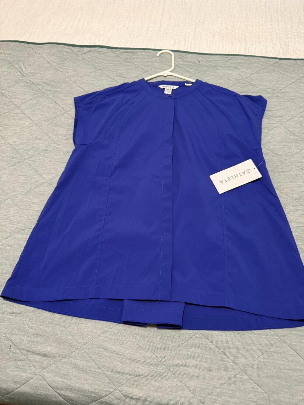 NWT Womens Athleta Performance Poplin Popover Top Lazurite Blue M